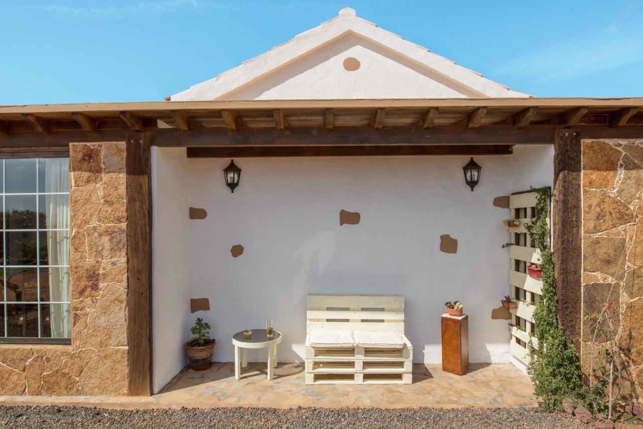 Casa Laura Villa La Ampuyenta Luaran gambar