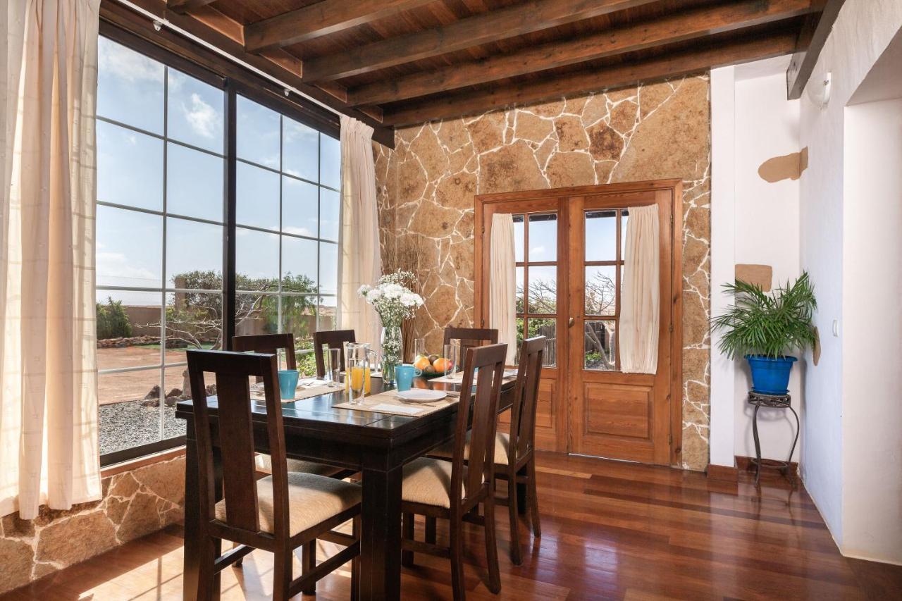 Casa Laura Villa La Ampuyenta Luaran gambar