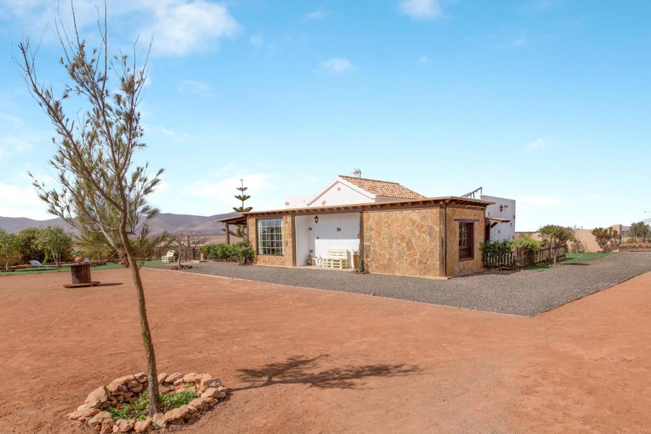 Casa Laura Villa La Ampuyenta Luaran gambar